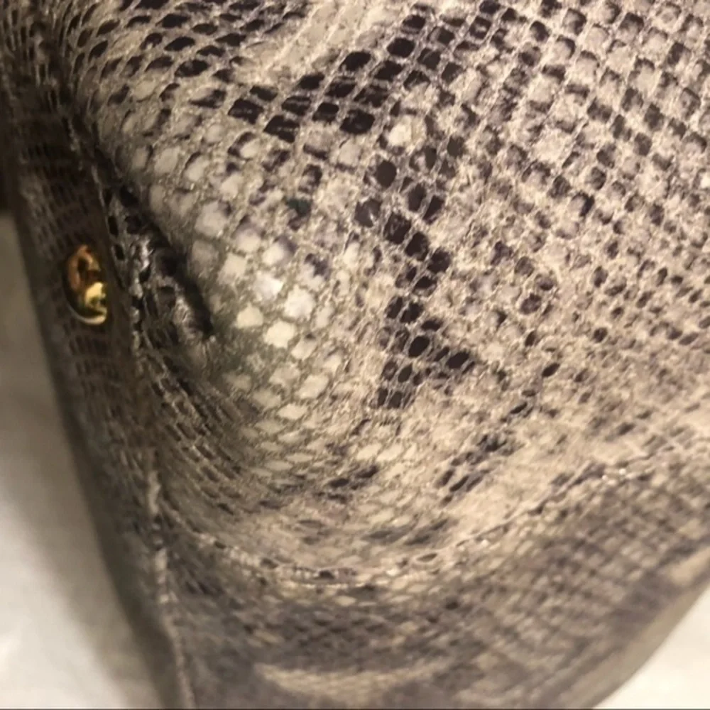 Michael kors snakeskin embossed tote bag